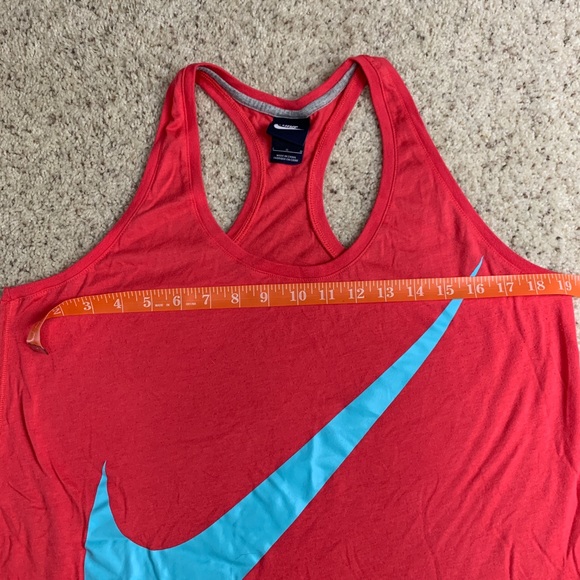 Preloved Nike Tank Top - Picture 7 of 7